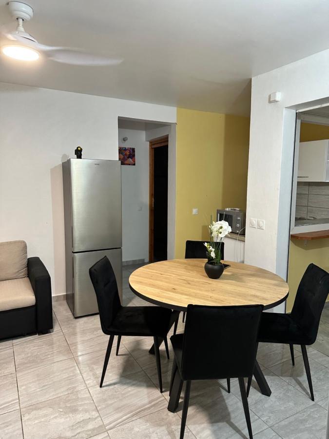 Residence Lacolombe Petit-Canal ภายนอก รูปภาพ